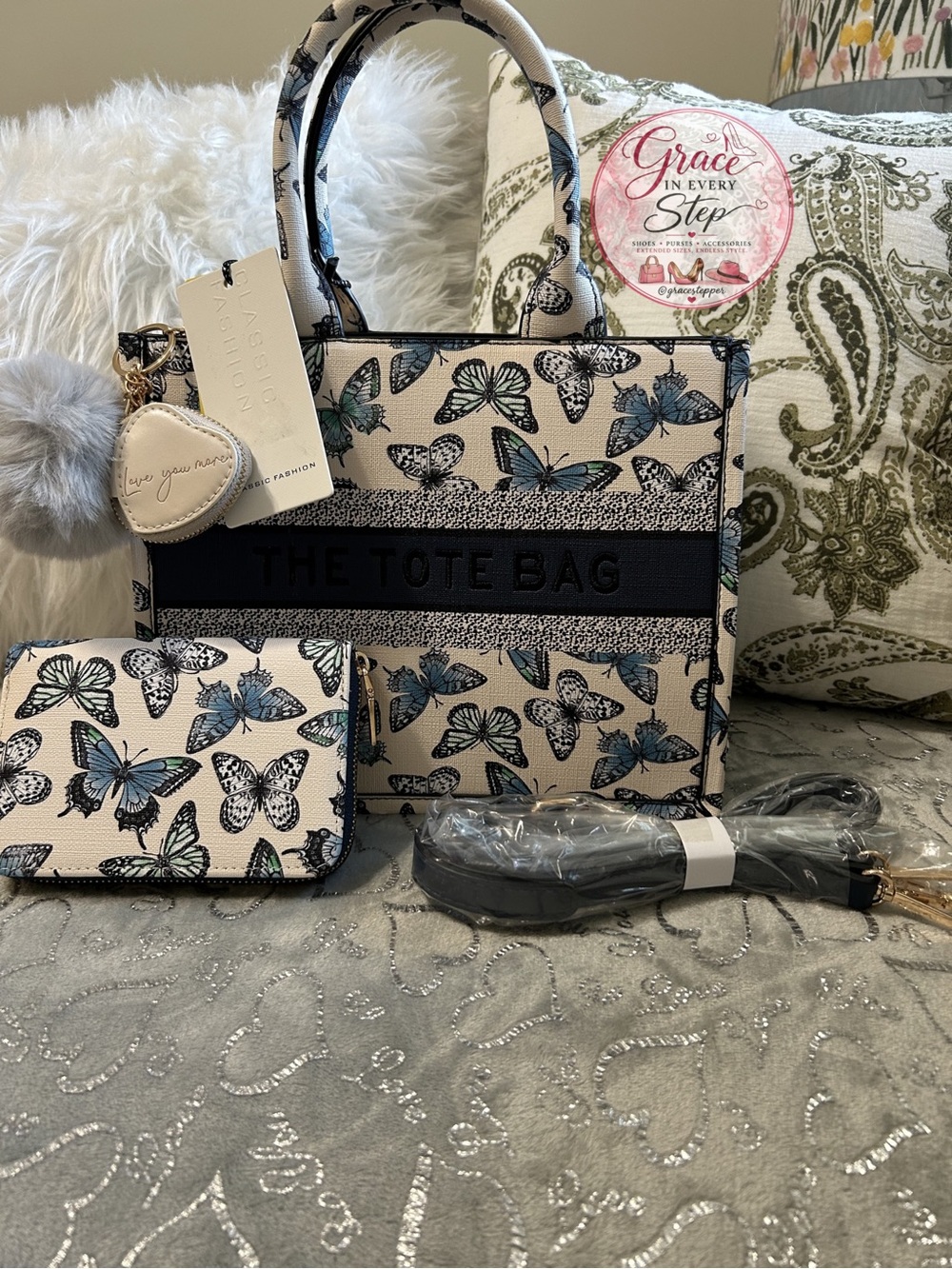 NWT CLASSIC FASHION Med. Cream/Blue THE TOTE Butterfly Print Bag Matching Wallet